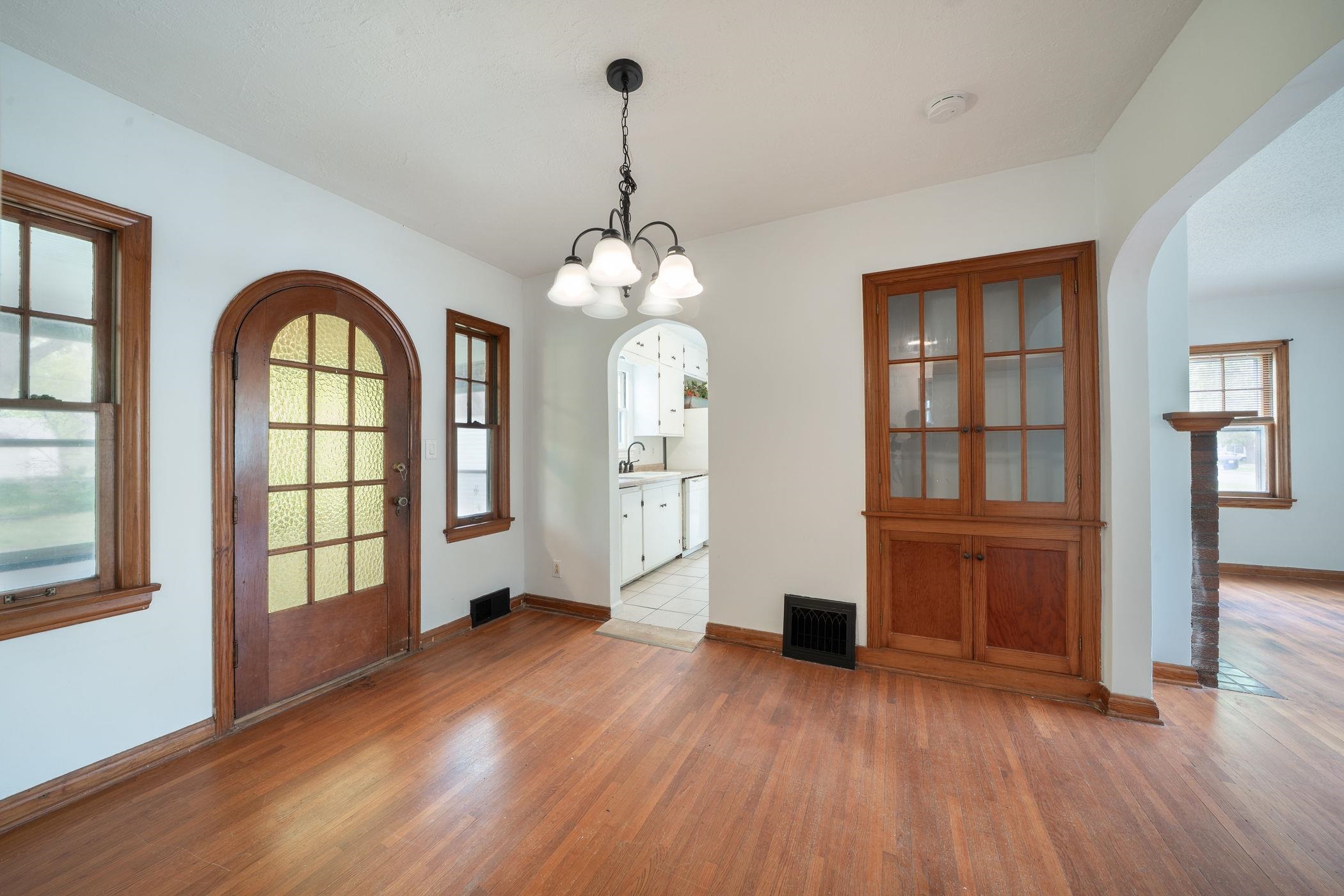 2105 S Pershing St, Wichita, Kansas image 5