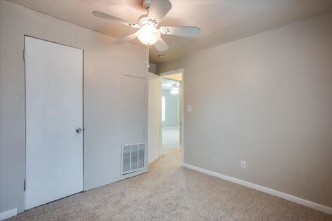 Tiny photo for 805 E 57th St S, Wichita, KS 67216 (MLS # 669289)