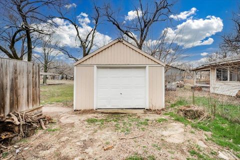 Tiny photo for 805 E 57th St S, Wichita, KS 67216 (MLS # 669289)