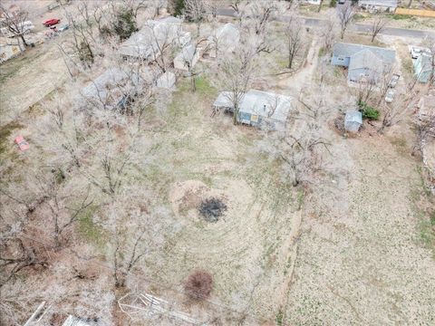 Tiny photo for 805 E 57th St S, Wichita, KS 67216 (MLS # 669289)