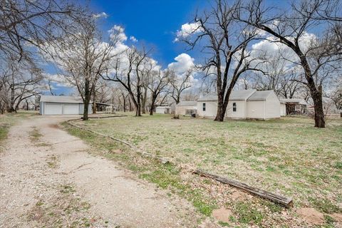 Tiny photo for 805 E 57th St S, Wichita, KS 67216 (MLS # 669289)