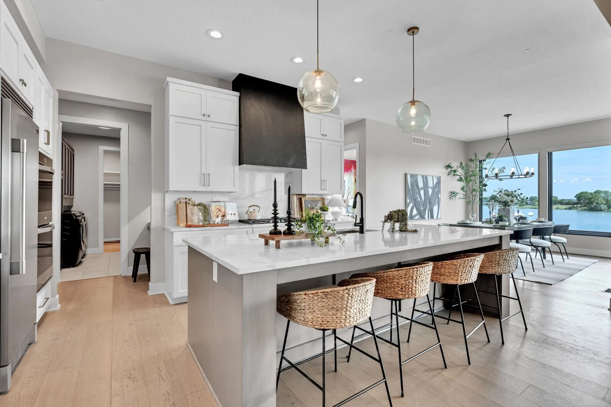 Wichita, Kansas 67205, United States, 4 Bedrooms Bedrooms, ,6 BathroomsBathrooms,Residential,Pending,183736