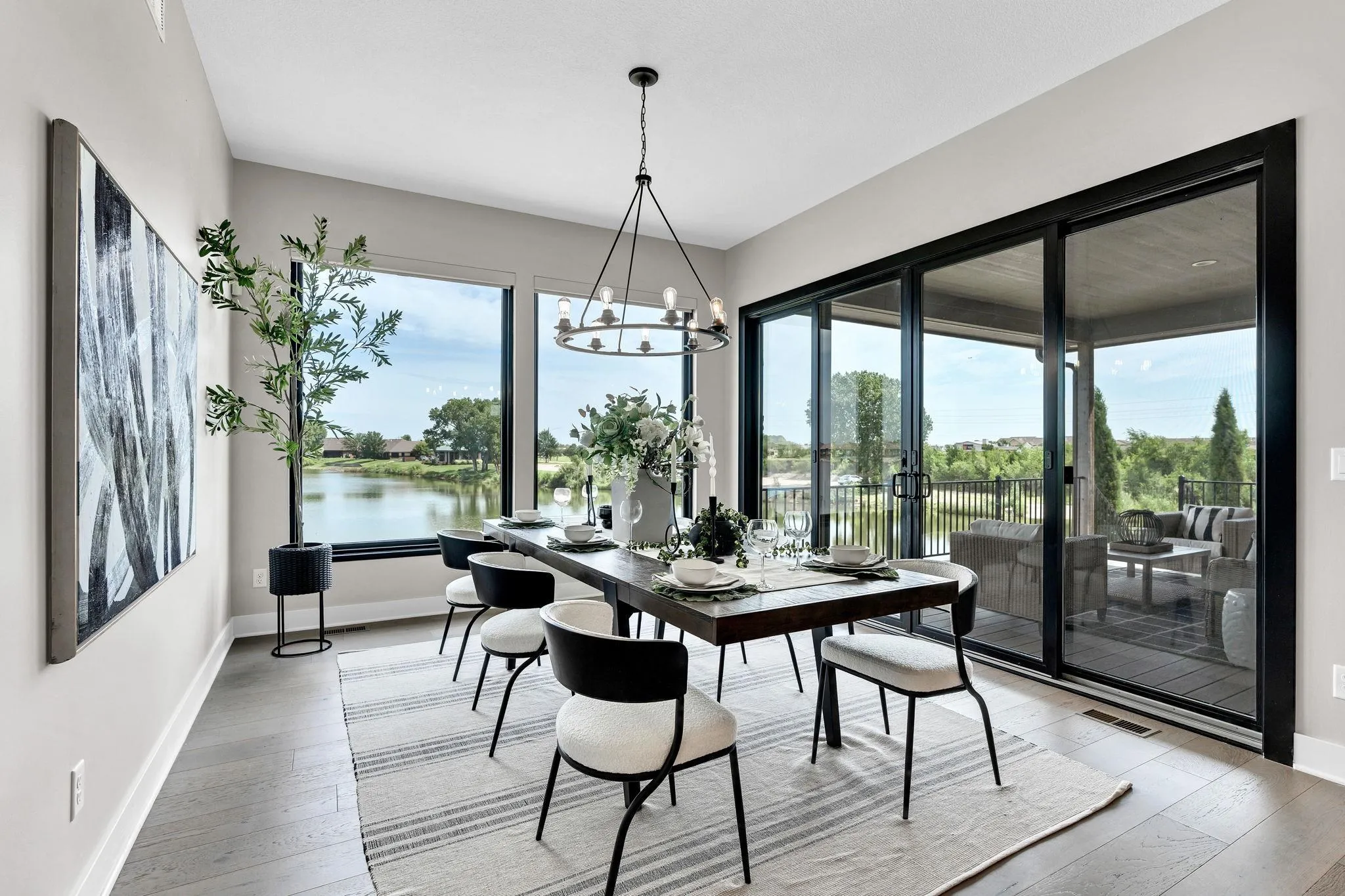 Wichita, Kansas 67205, United States, 4 Bedrooms Bedrooms, ,6 BathroomsBathrooms,Residential,Pending,183736