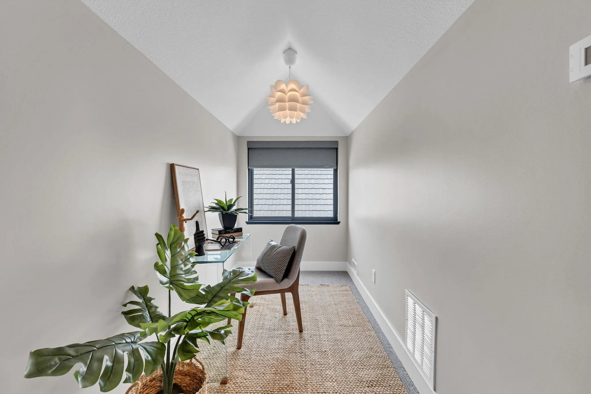 Wichita, Kansas 67205, United States, 4 Bedrooms Bedrooms, ,6 BathroomsBathrooms,Residential,Pending,183736