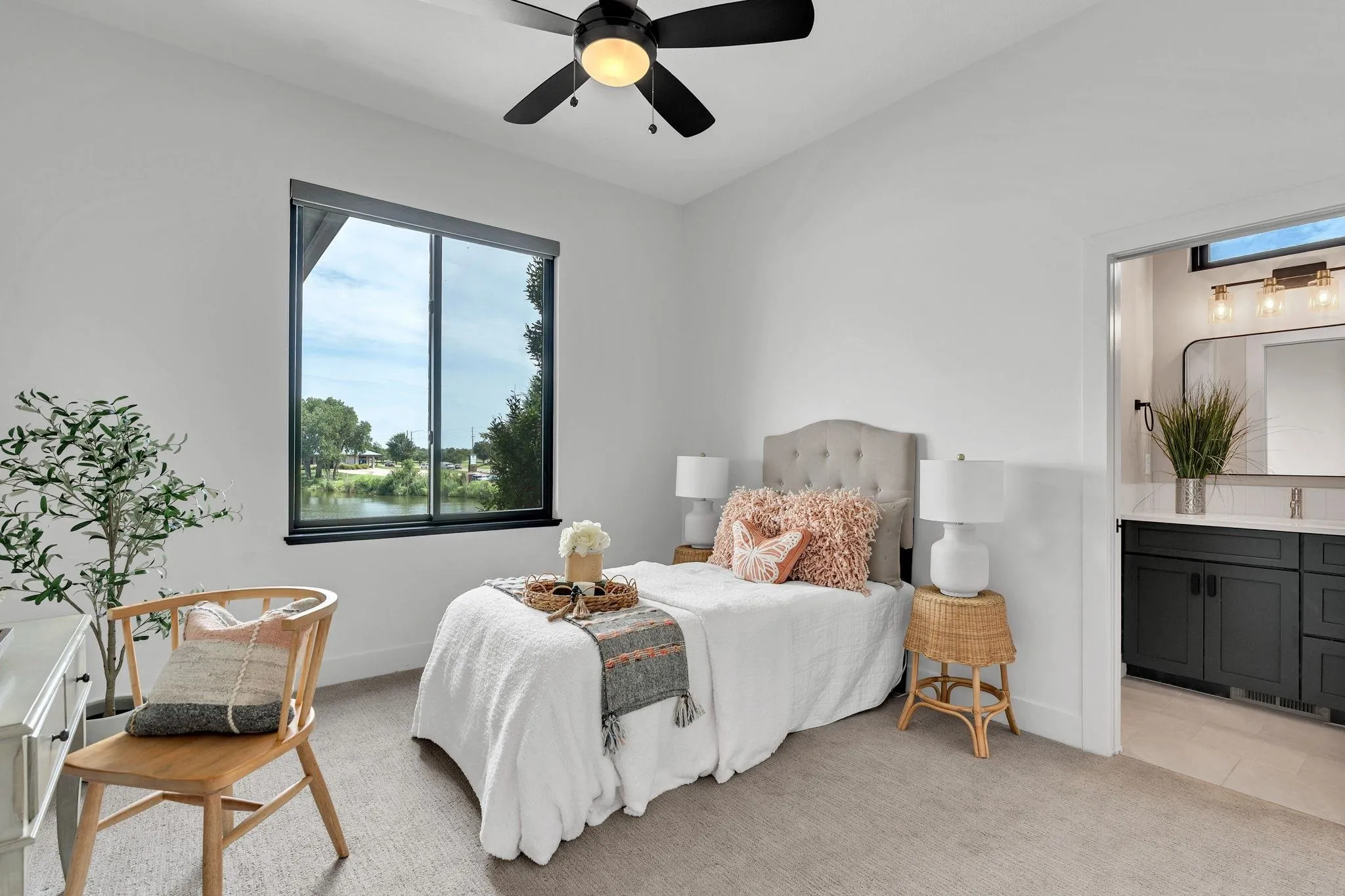 Wichita, Kansas 67205, United States, 4 Bedrooms Bedrooms, ,6 BathroomsBathrooms,Residential,Pending,183736