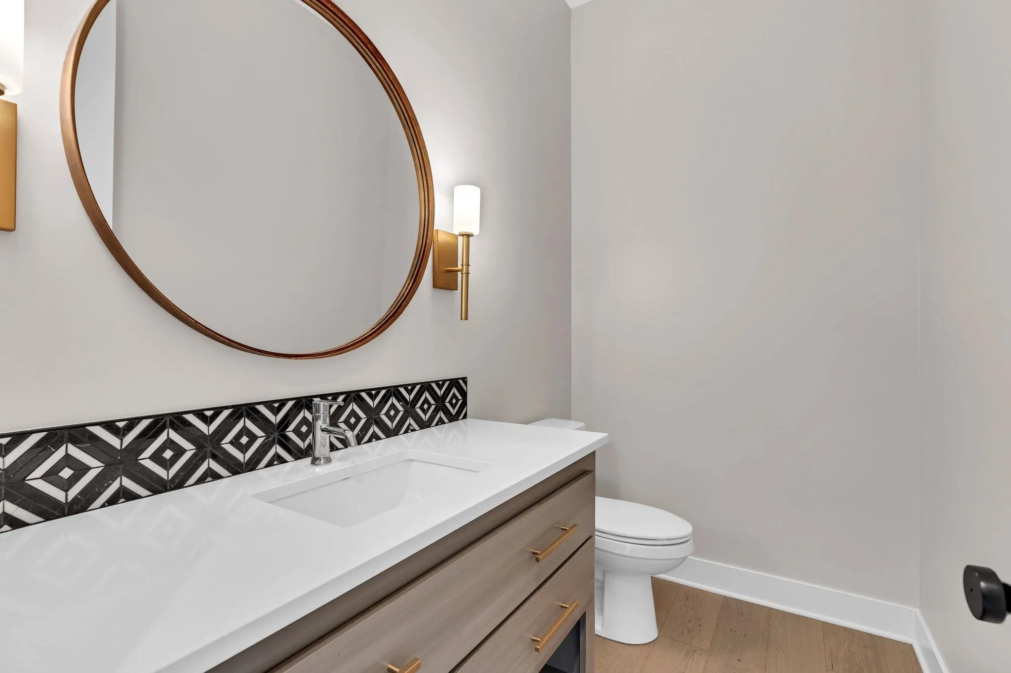 Wichita, Kansas 67205, United States, 4 Bedrooms Bedrooms, ,6 BathroomsBathrooms,Residential,Pending,183736