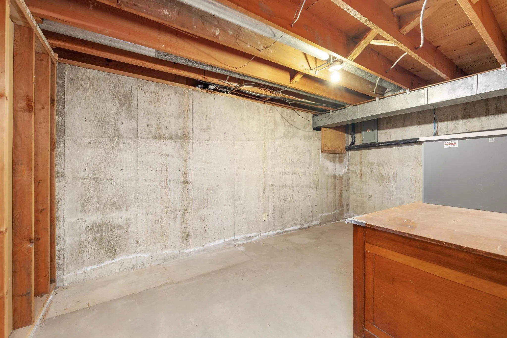 Wichita, Kansas 67203, United States, 3 Bedrooms Bedrooms, ,3 BathroomsBathrooms,Residential,Pending,107313