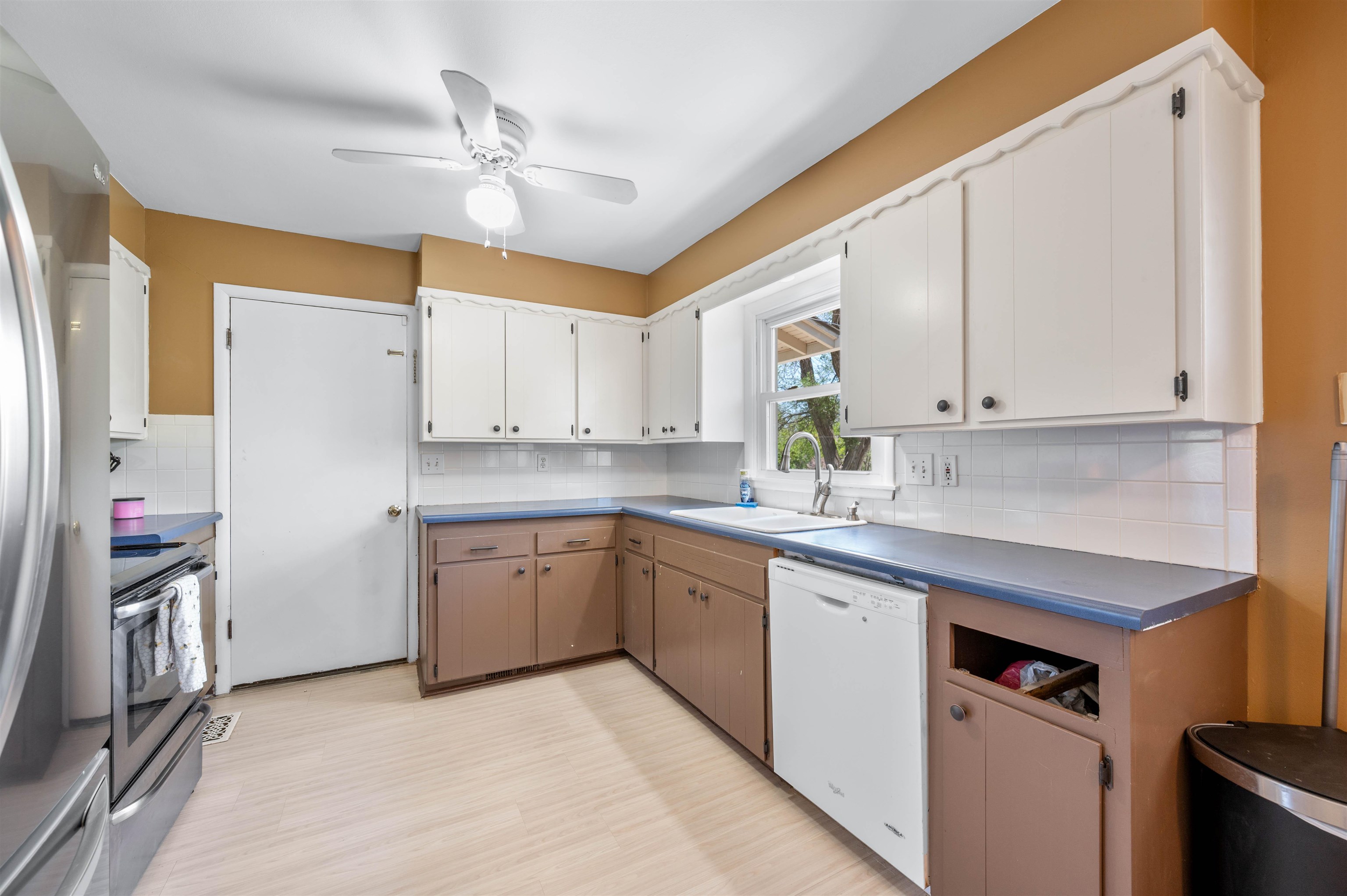 6009 E Clarendon St, Wichita, Kansas image 8