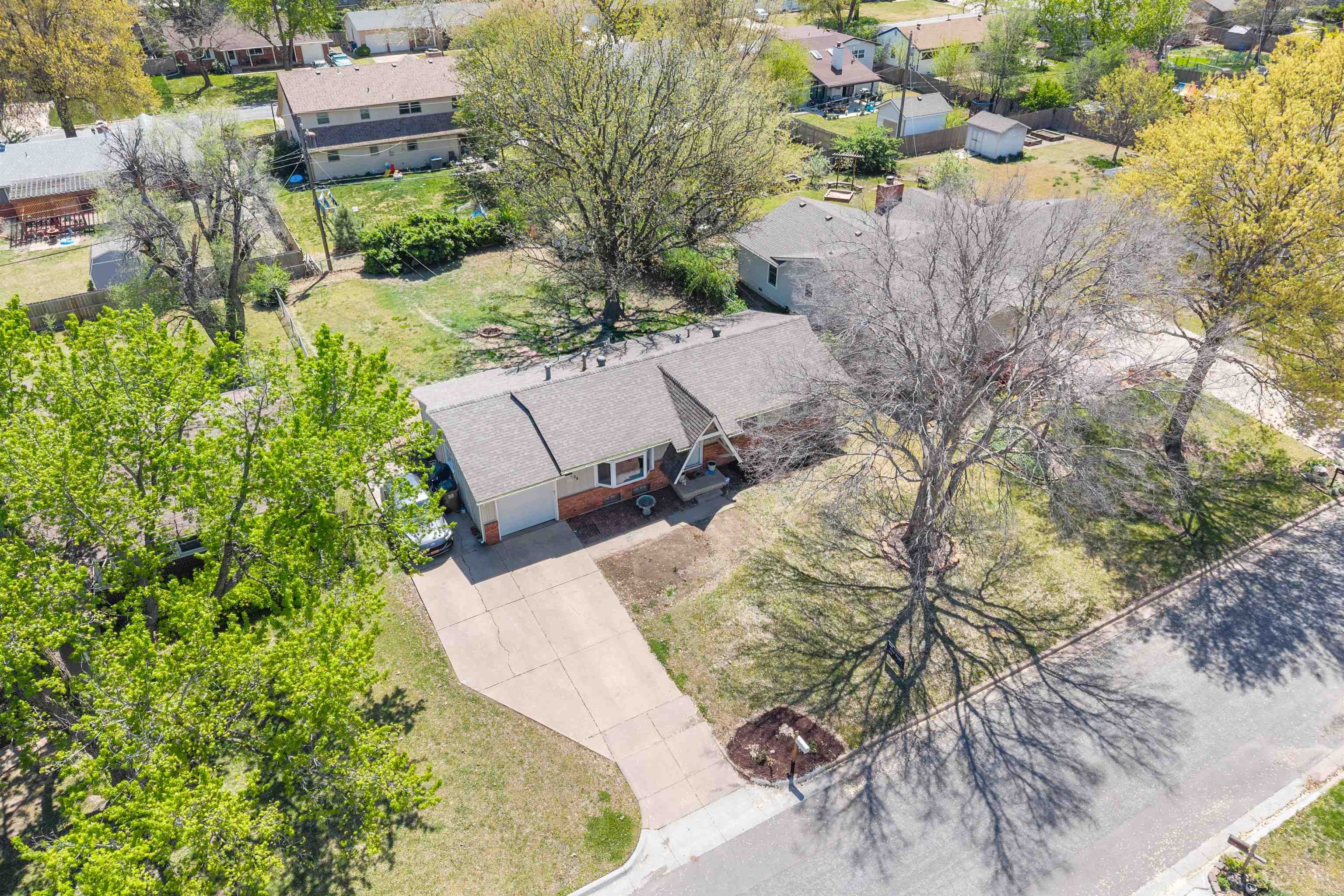 6009 E Clarendon St, Wichita, Kansas image 27