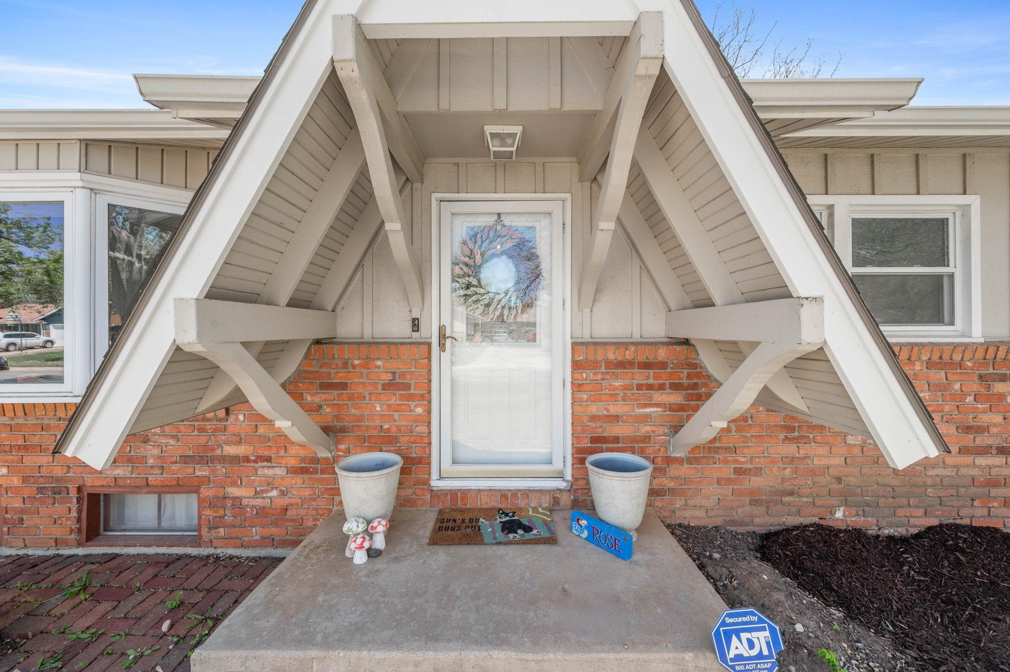 6009 E Clarendon St, Wichita, Kansas image 3