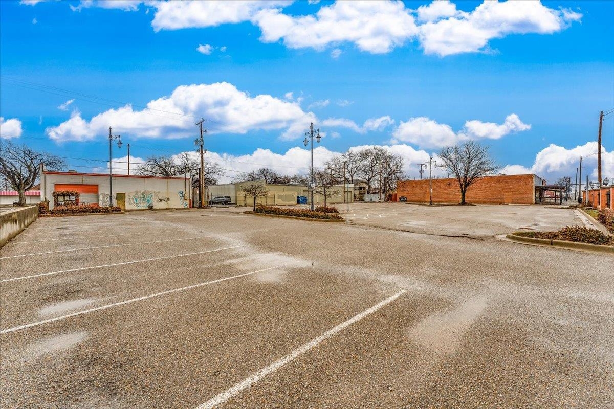 Wichita, Kansas 67202, United States, ,Commercial,Active,65980