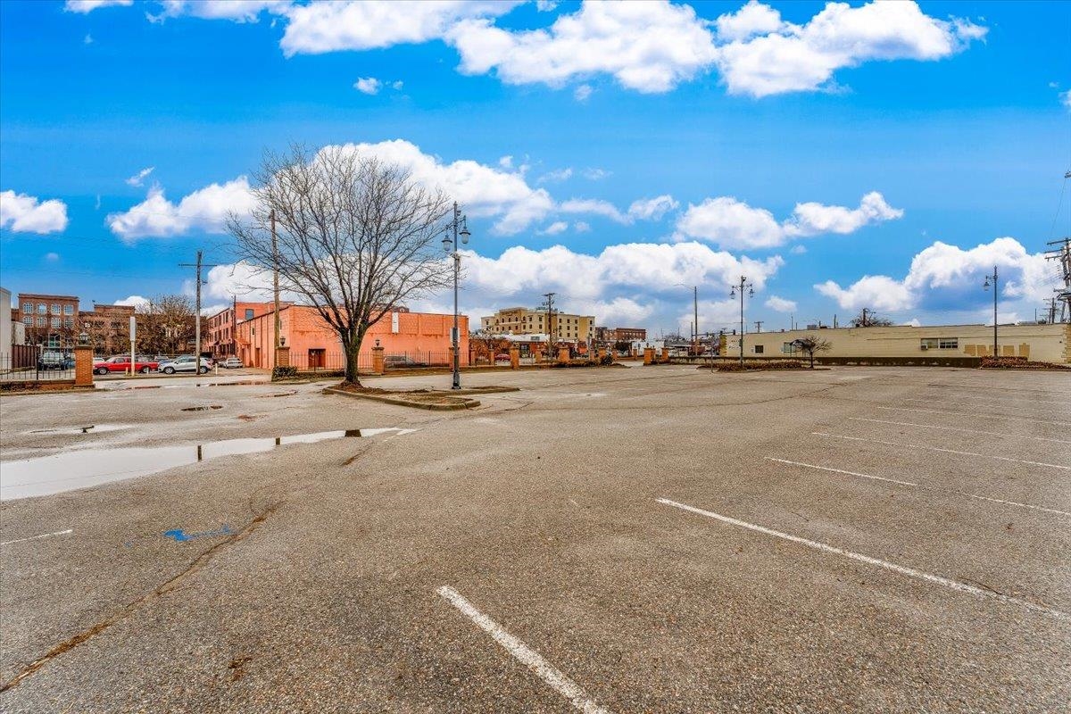 Wichita, Kansas 67202, United States, ,Commercial,Active,65980