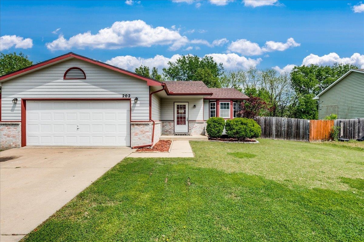 202 Sunflower St, Rose Hill, Kansas image 2
