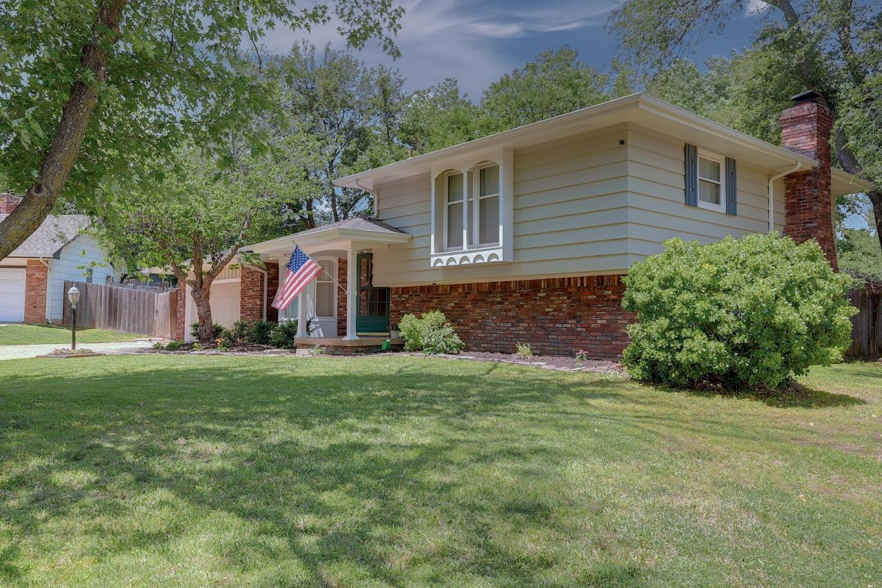 621 N Willow Dr, Derby, Kansas image 4