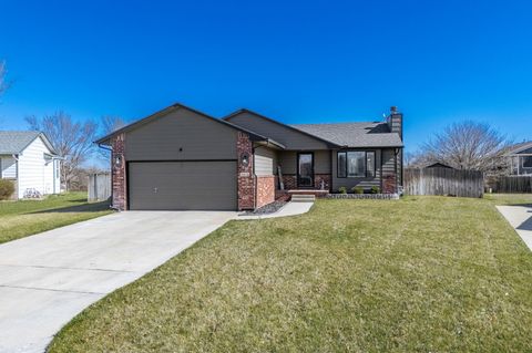 Photo of 1452 E Sunset Ct, Goddard, KS 67052 (MLS # 669620)
