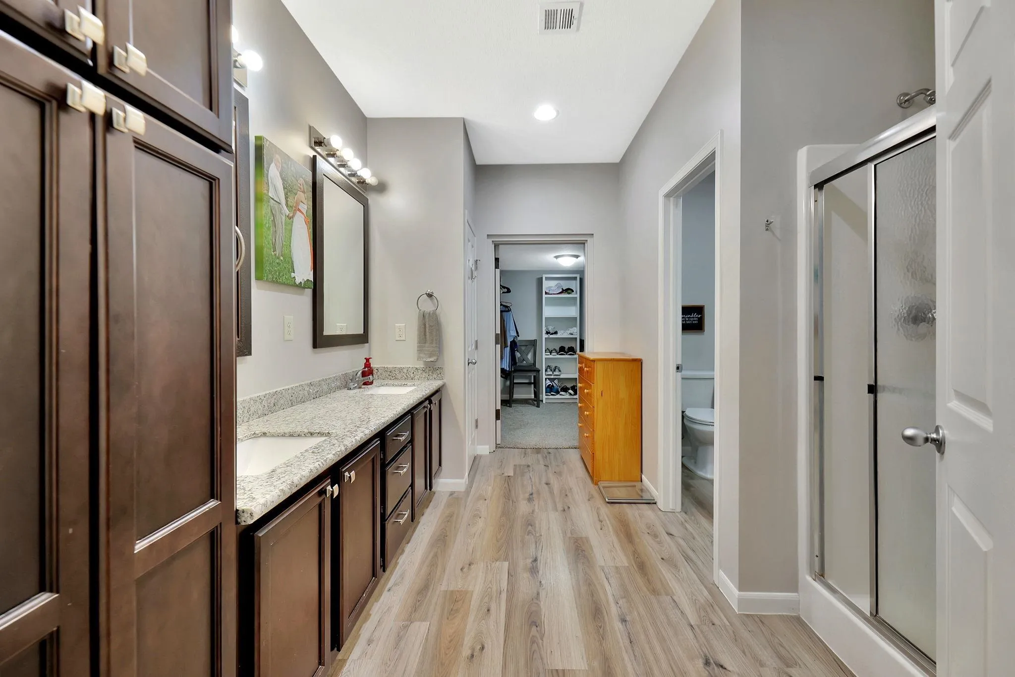 Wichita, Kansas 67226, United States, 5 Bedrooms Bedrooms, ,3 BathroomsBathrooms,Residential,Active,238473