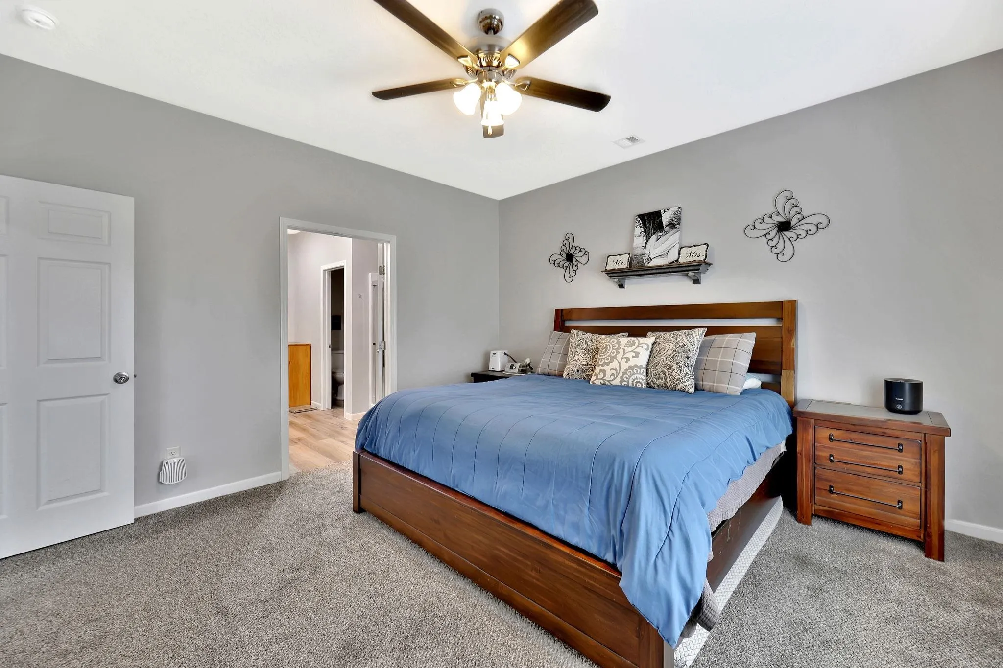 Wichita, Kansas 67226, United States, 5 Bedrooms Bedrooms, ,3 BathroomsBathrooms,Residential,Active,238473