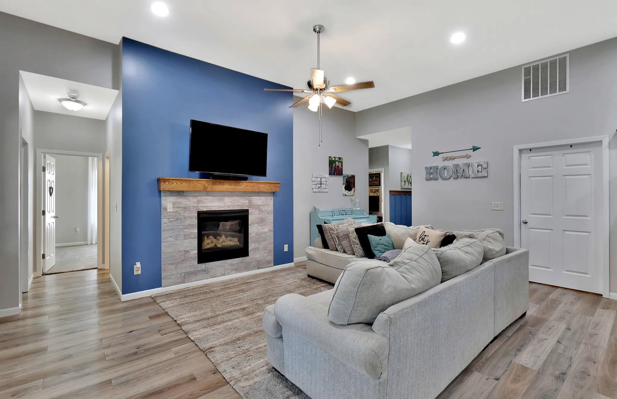 Wichita, Kansas 67226, United States, 5 Bedrooms Bedrooms, ,3 BathroomsBathrooms,Residential,Active,238473