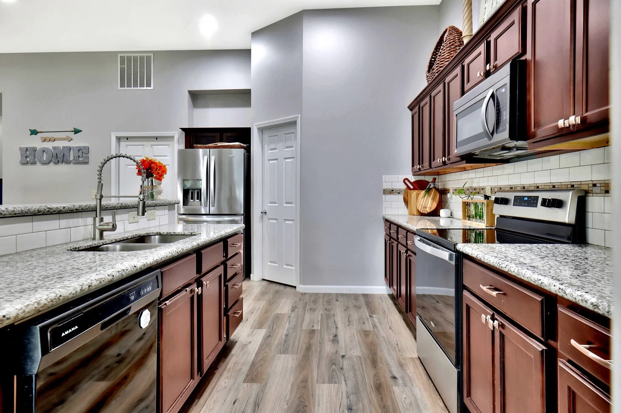 Wichita, Kansas 67226, United States, 5 Bedrooms Bedrooms, ,3 BathroomsBathrooms,Residential,Active,238473