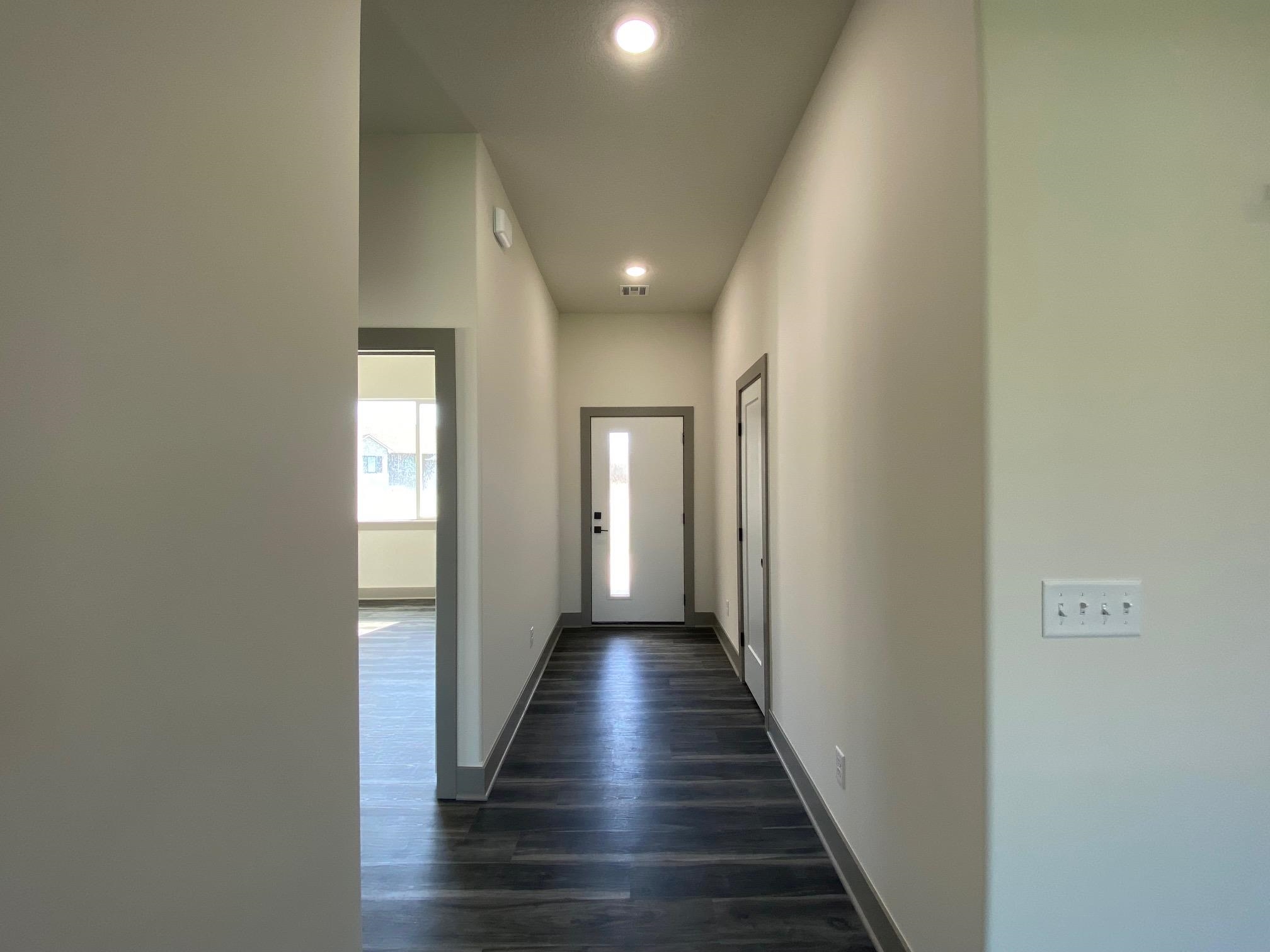 2025 S Michelle Ct, Wichita, Virginia image 3