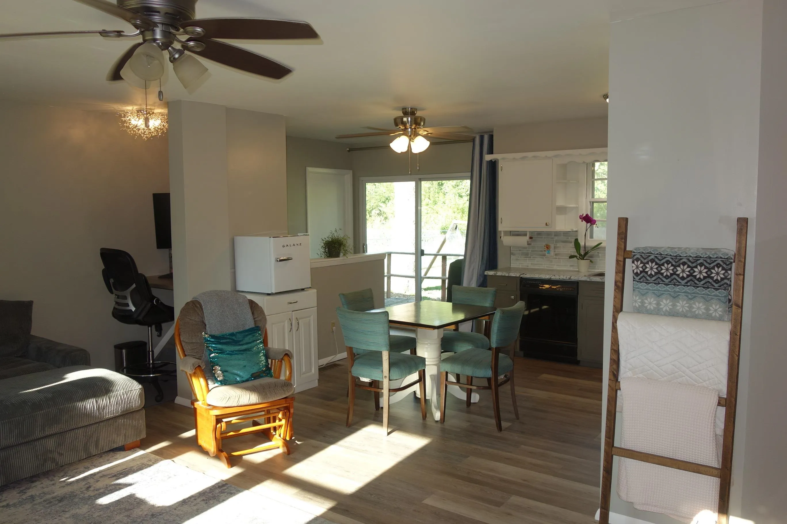 Mulvane, Kansas 67110, United States, 3 Bedrooms Bedrooms, ,2 BathroomsBathrooms,Residential,Active,196493