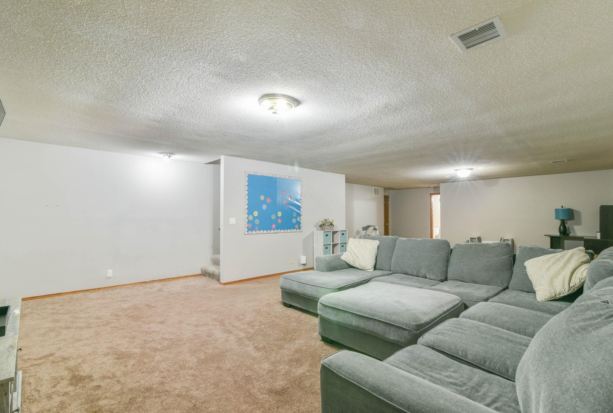 3617 Whispering Brook Ct, Wichita, Kansas image 20