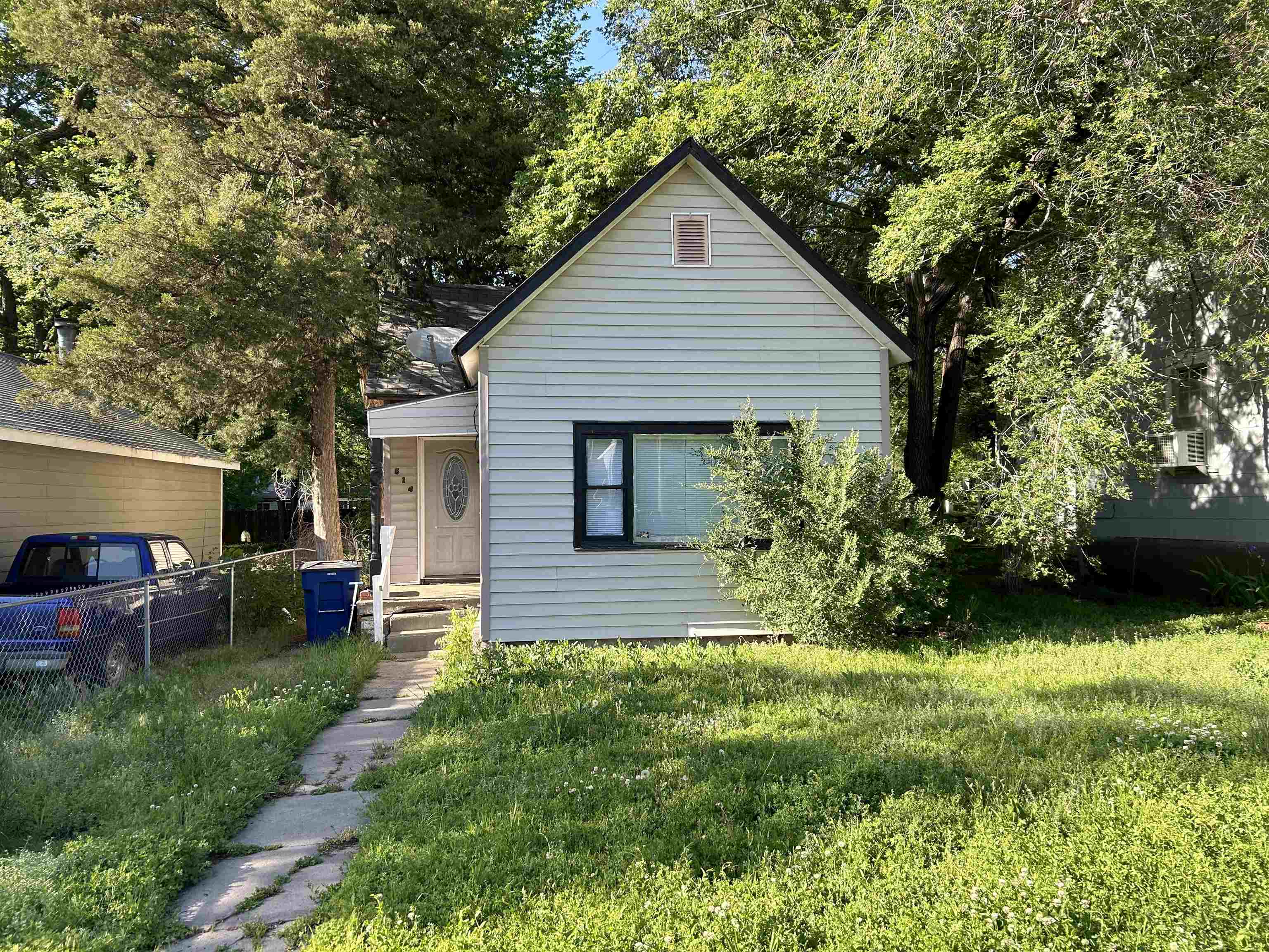 514 W 4th St, Newton, Kansas image 1