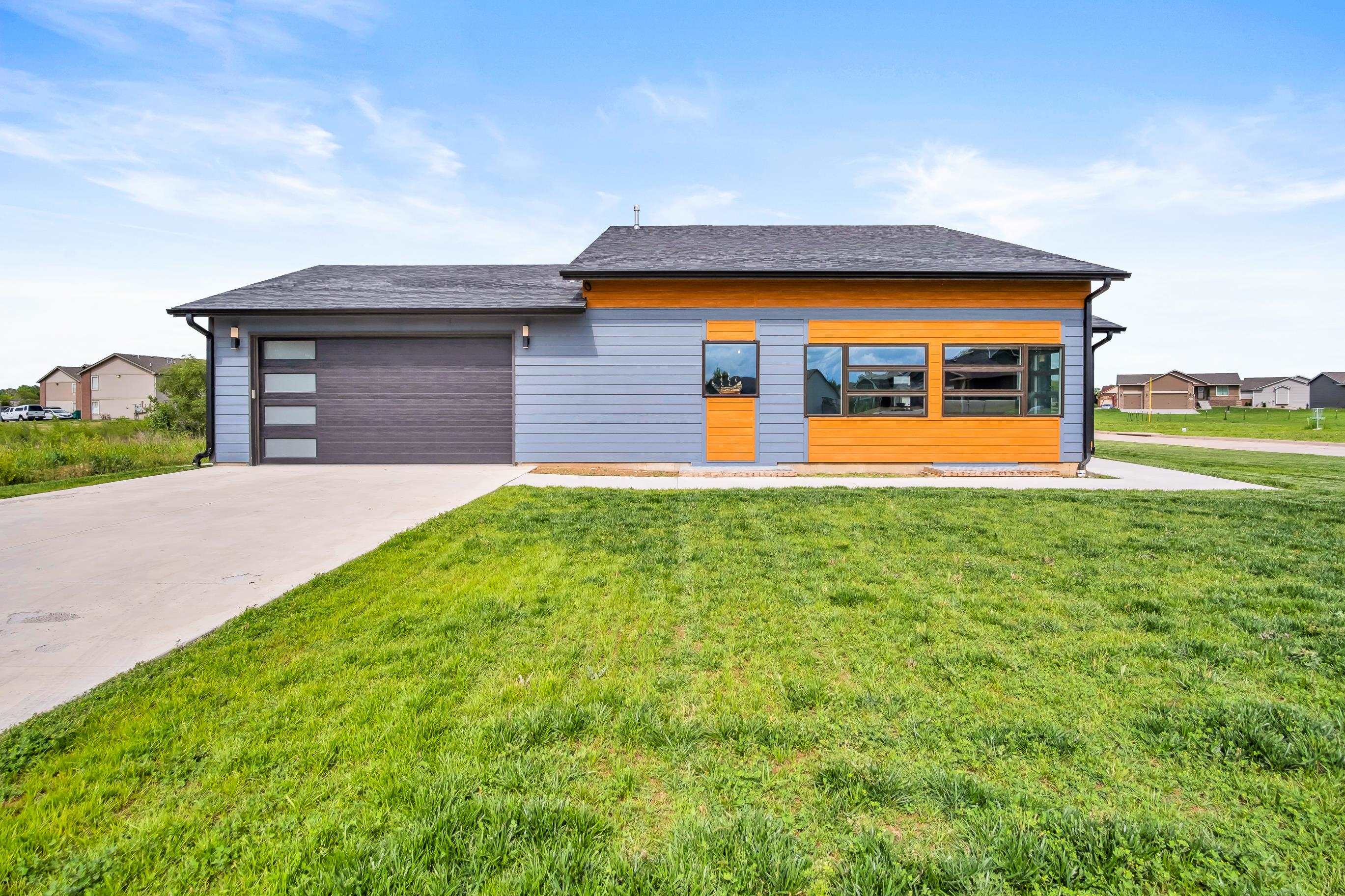 300 Matson St, Newton, Iowa image 3