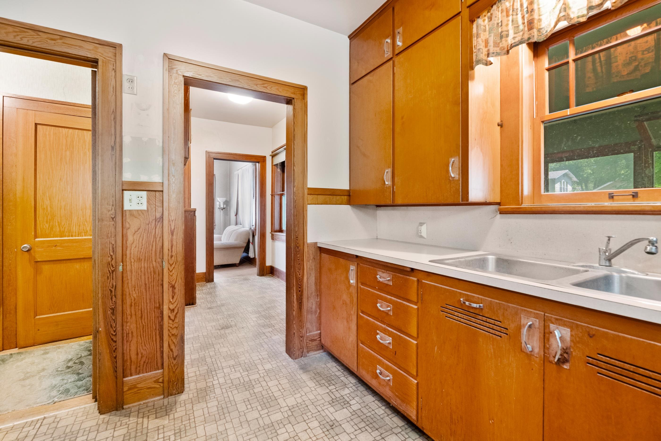 344 N Green St, Wichita, Kansas image 11