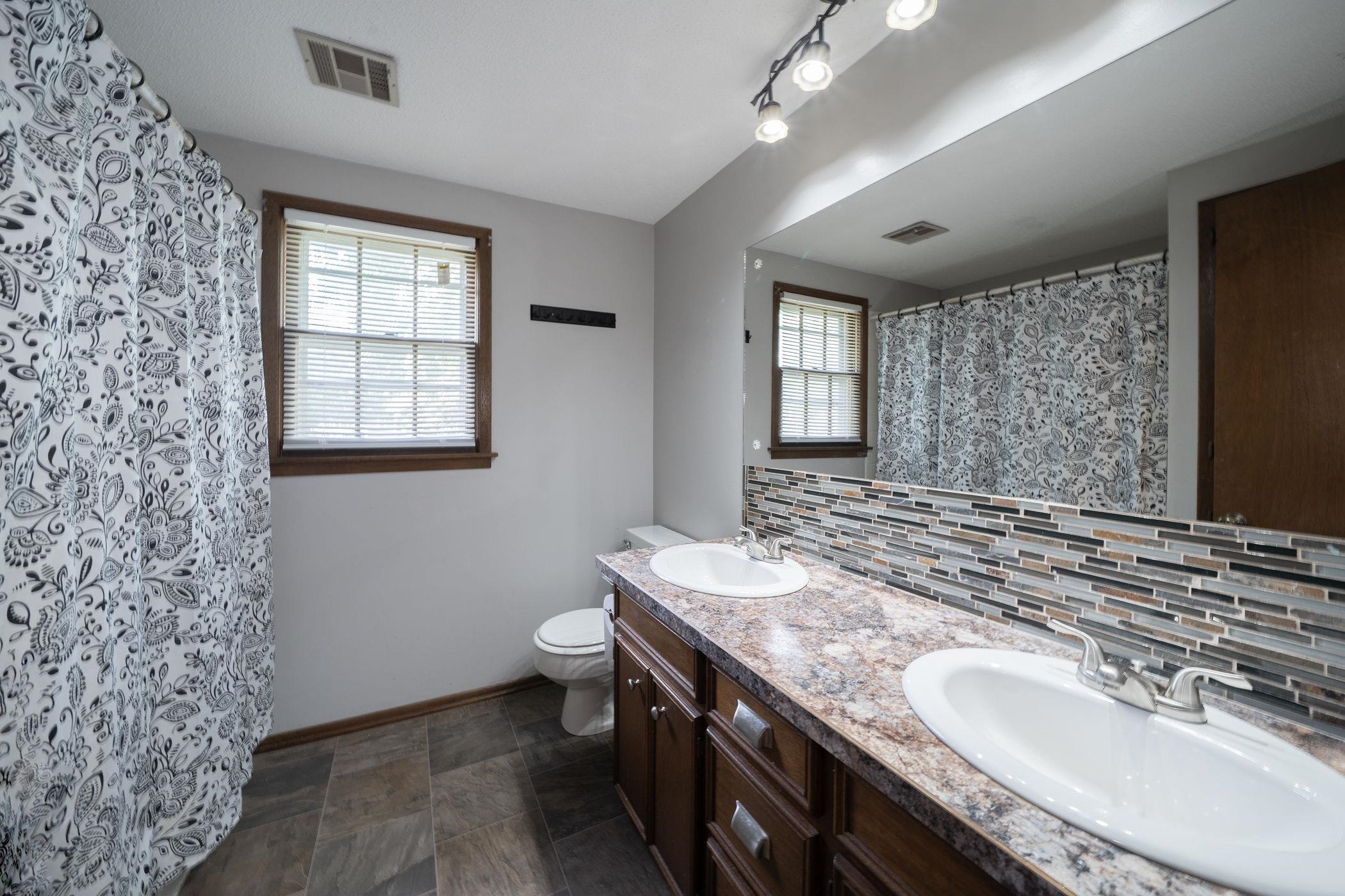 617 N Willow Dr, Derby, Kansas image 15