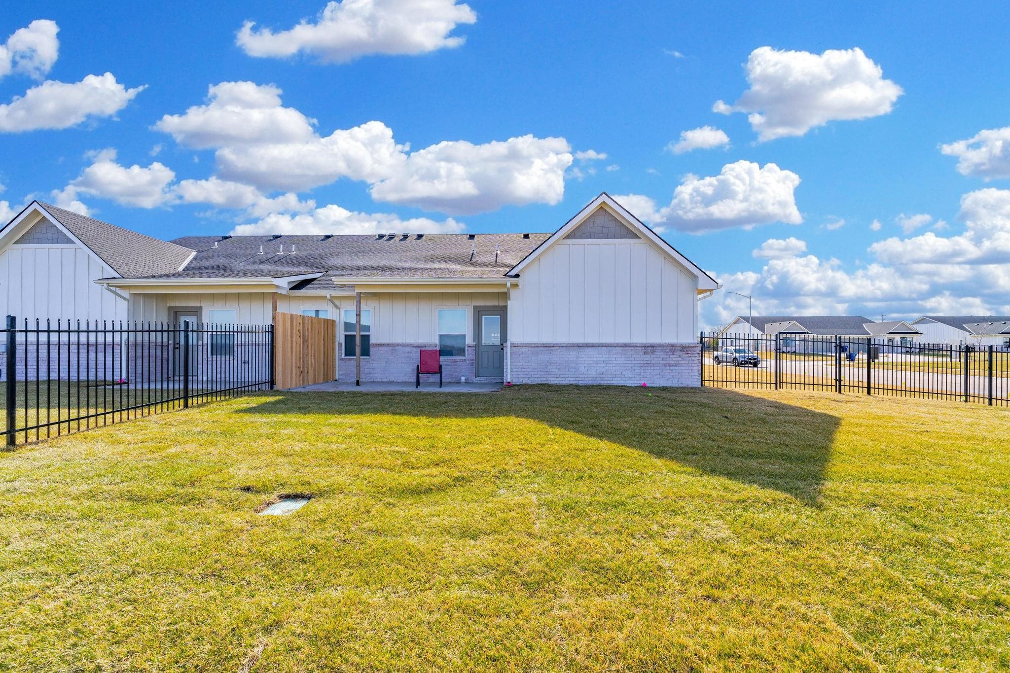 2314 S Spring Hill Ct, Goddard, Kansas image 33