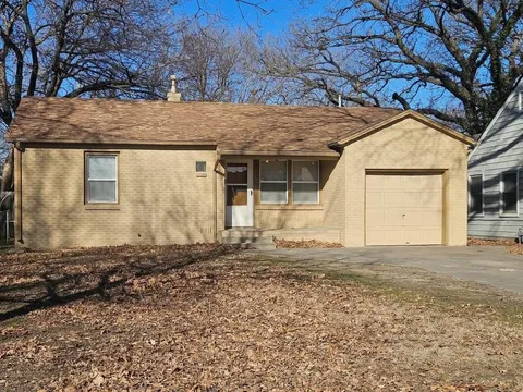 1273 S Minneapolis Ave, Wichita, KS MLS: 652054