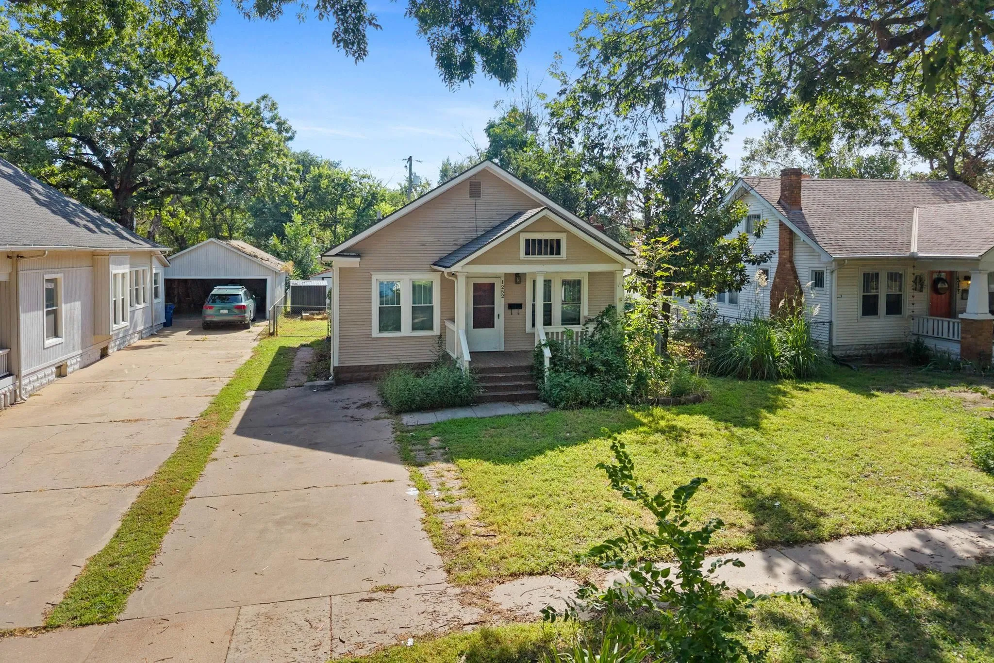 Wichita, Kansas 67211, United States, 3 Bedrooms Bedrooms, ,1 BathroomBathrooms,Residential,Active,199816