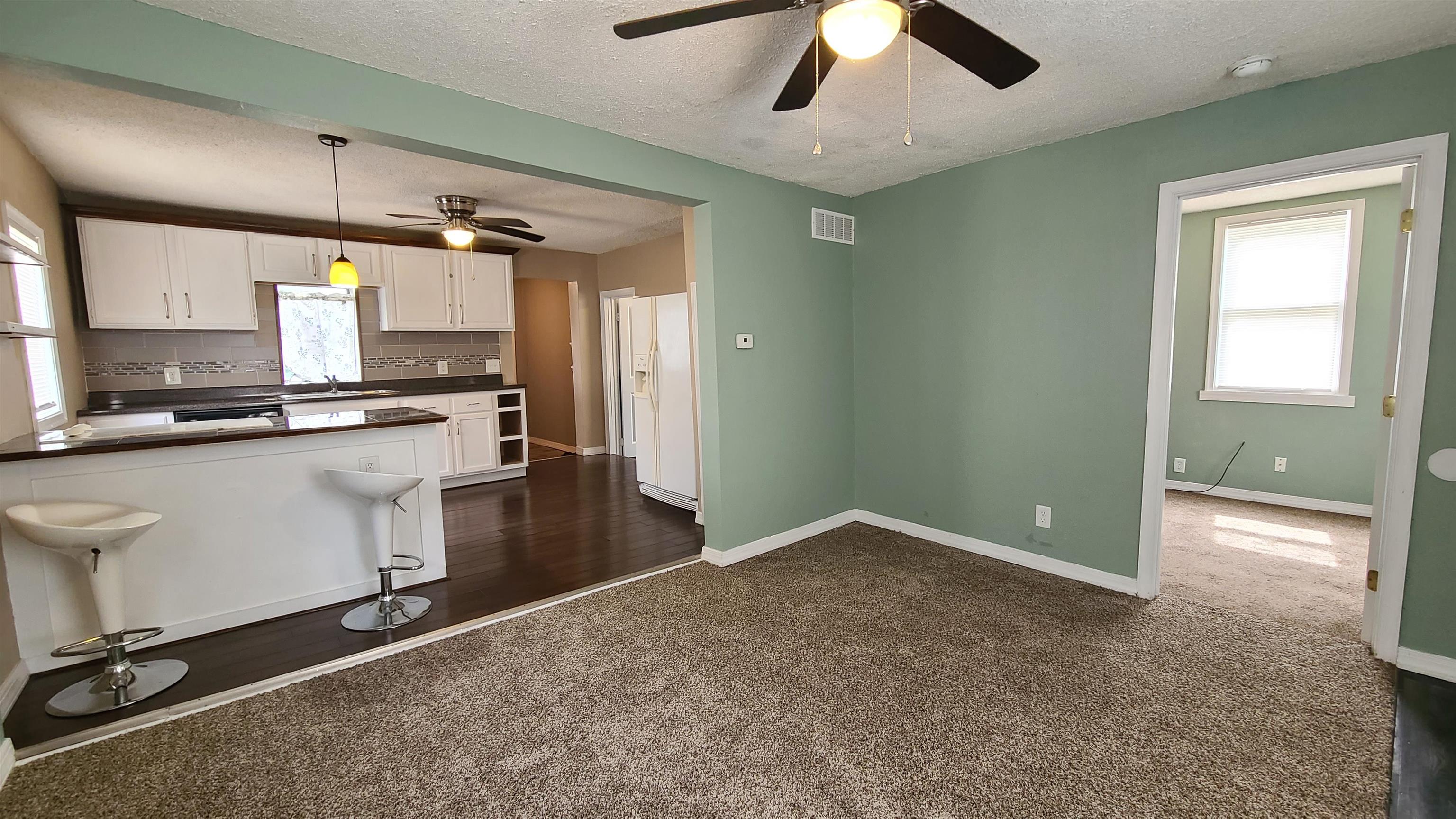 812 E 4th St, Wellington, Kansas image 3