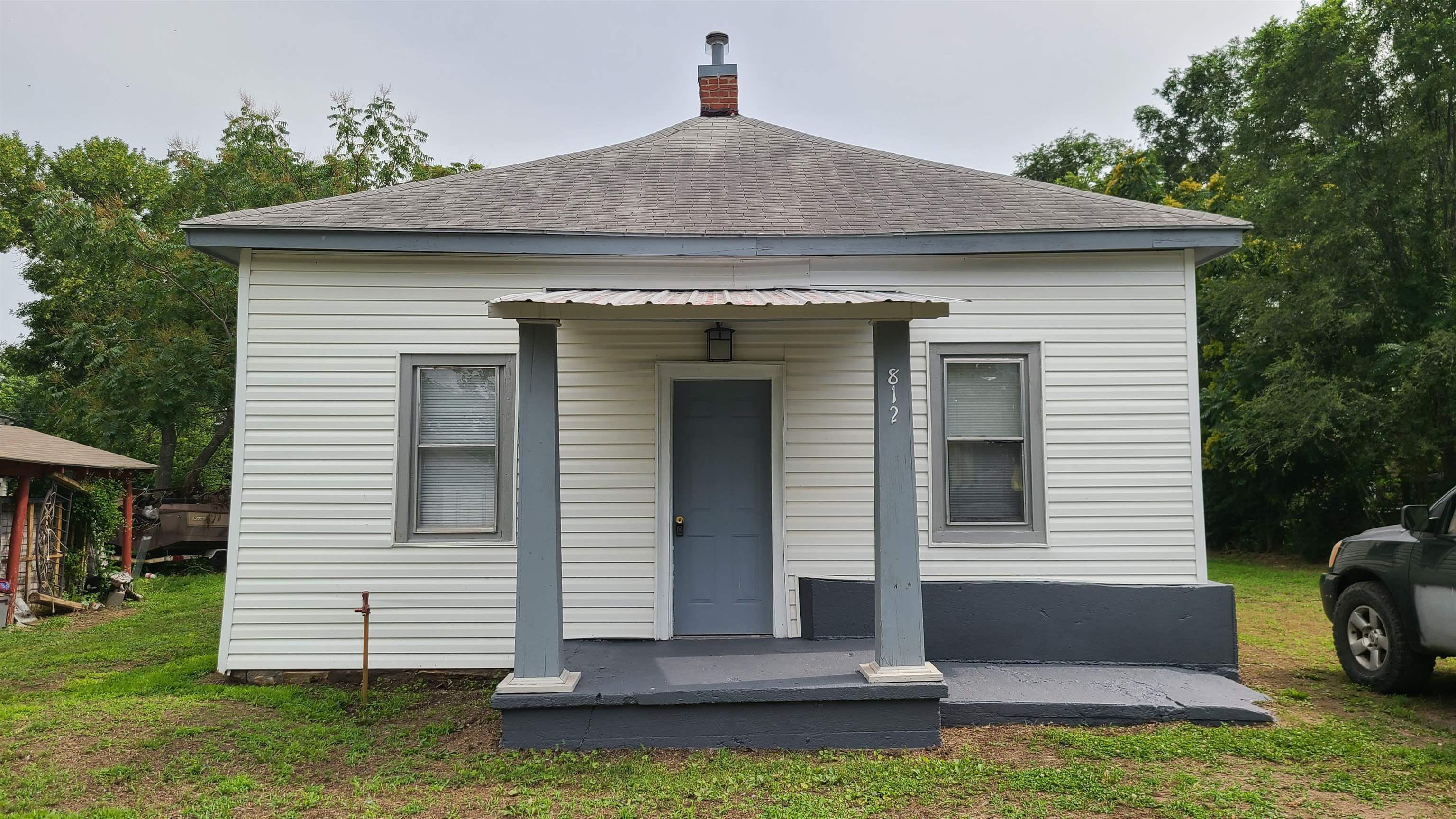 812 E 4th St, Wellington, Kansas image 1