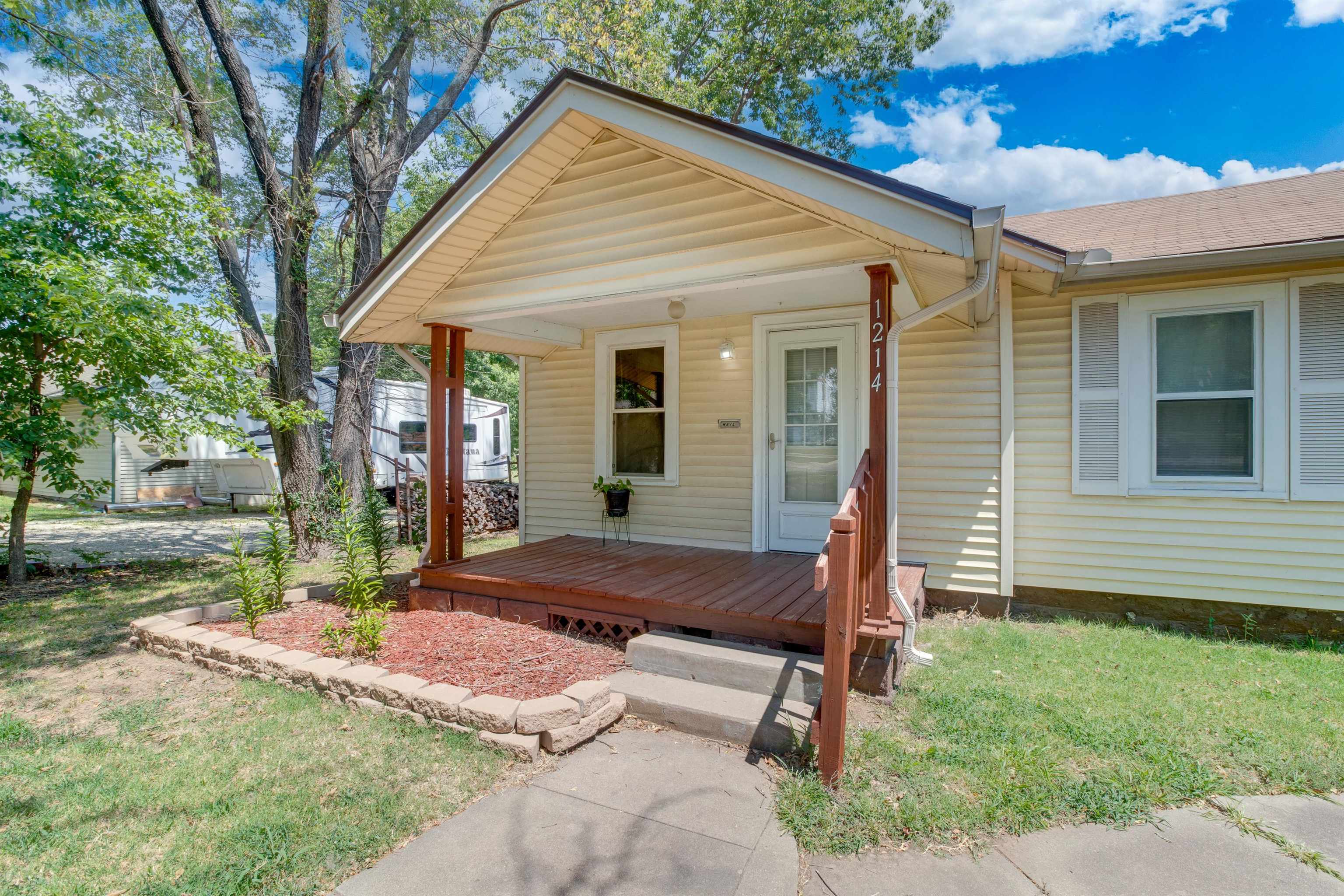 1214 N Ohio St, Augusta, Kansas image 8