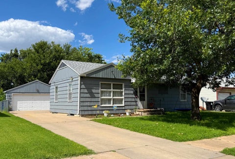 Condo For Sale - 1005 E Jewell Ave<br/> Salina, KS 67401