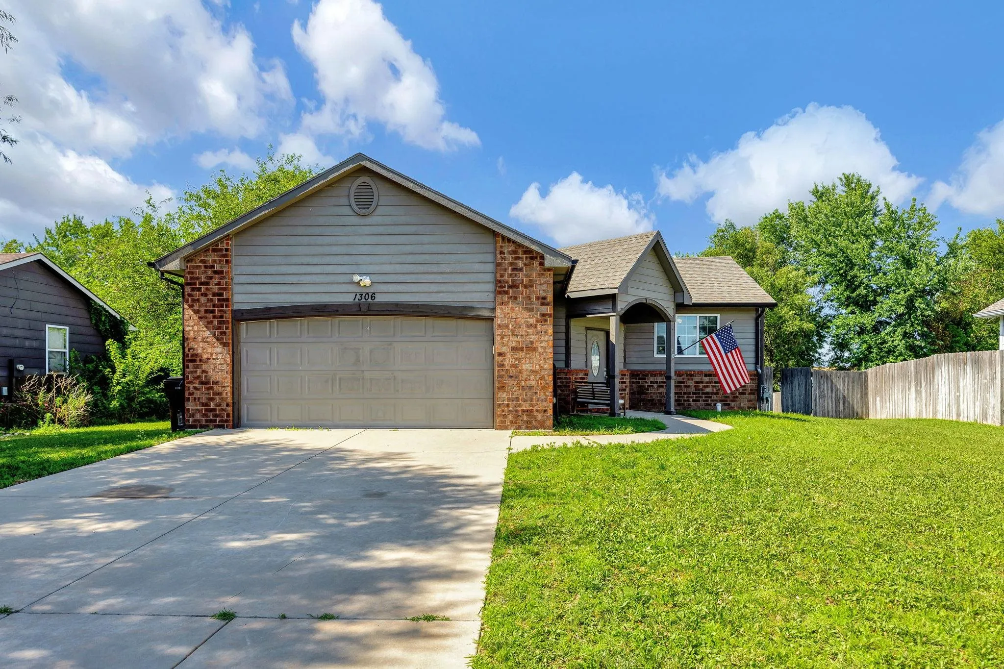 Wichita, Kansas 67216, United States, 4 Bedrooms Bedrooms, ,3 BathroomsBathrooms,Residential,Active,160750