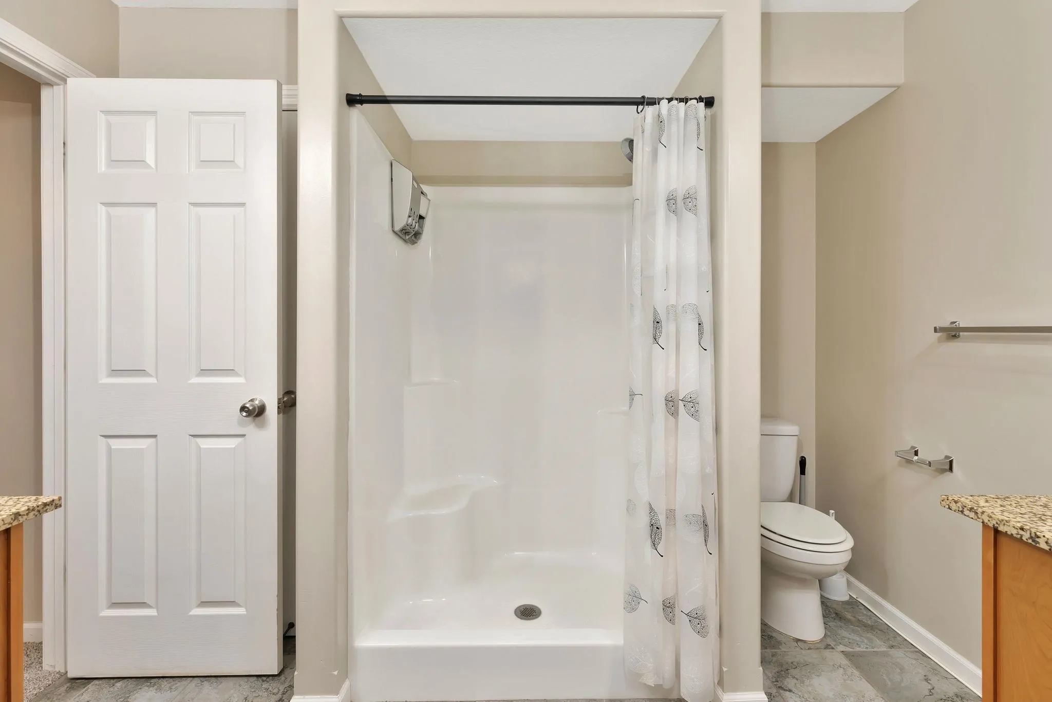 Wichita, Kansas 67216, United States, 4 Bedrooms Bedrooms, ,3 BathroomsBathrooms,Residential,Active,160750