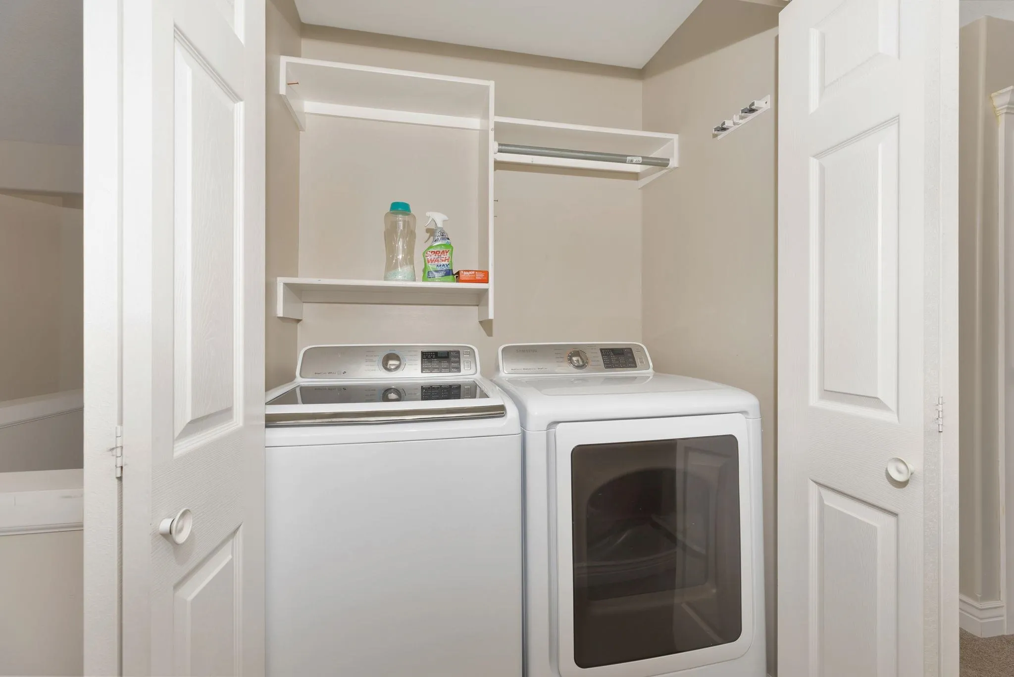 Wichita, Kansas 67216, United States, 4 Bedrooms Bedrooms, ,3 BathroomsBathrooms,Residential,Active,160750