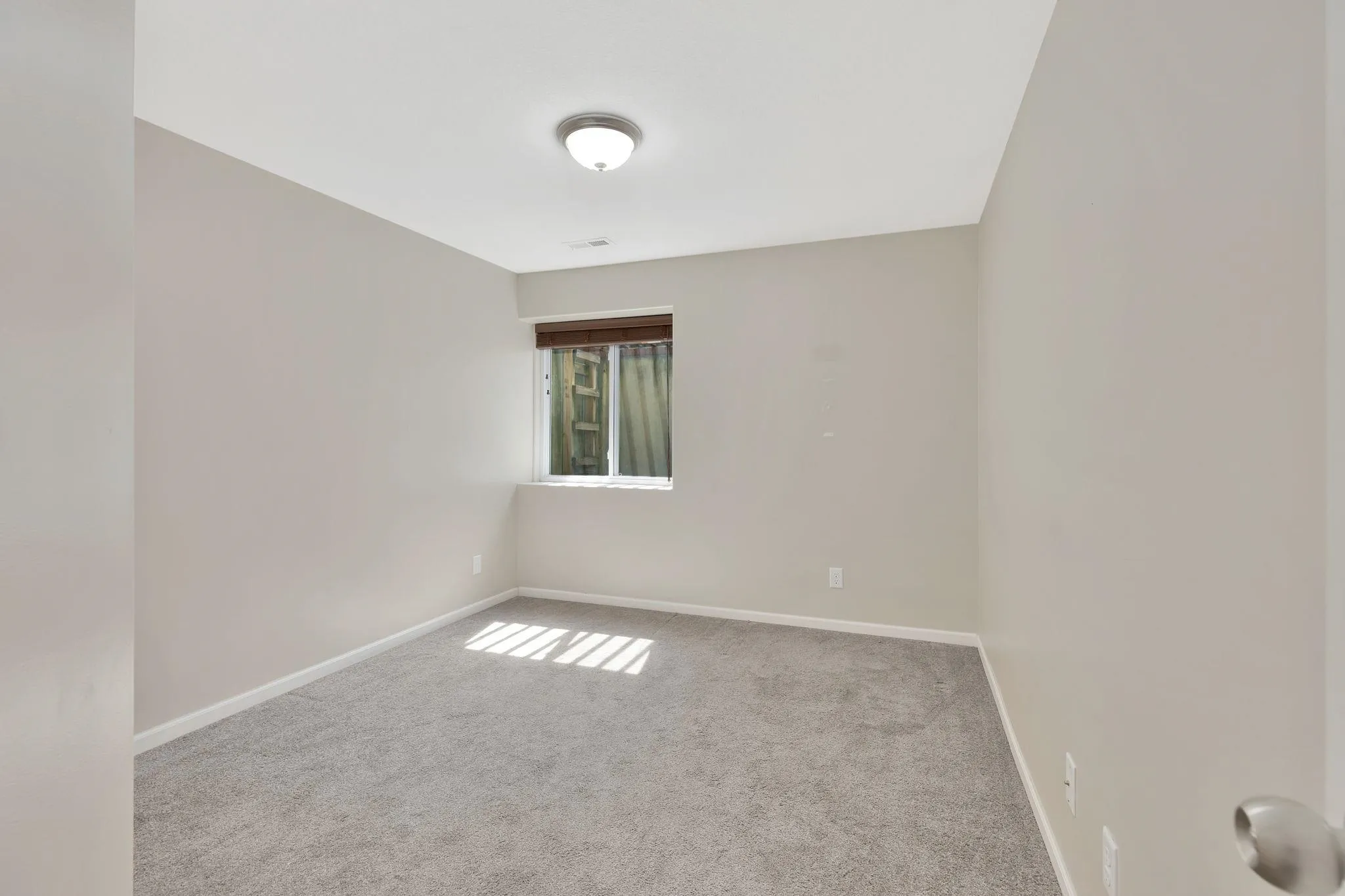 Wichita, Kansas 67216, United States, 4 Bedrooms Bedrooms, ,3 BathroomsBathrooms,Residential,Active,160750