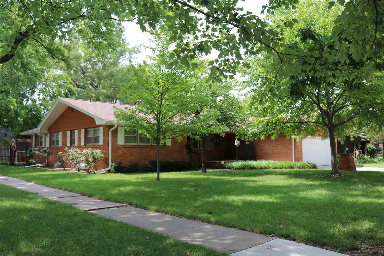 1003 N Brookfield St  