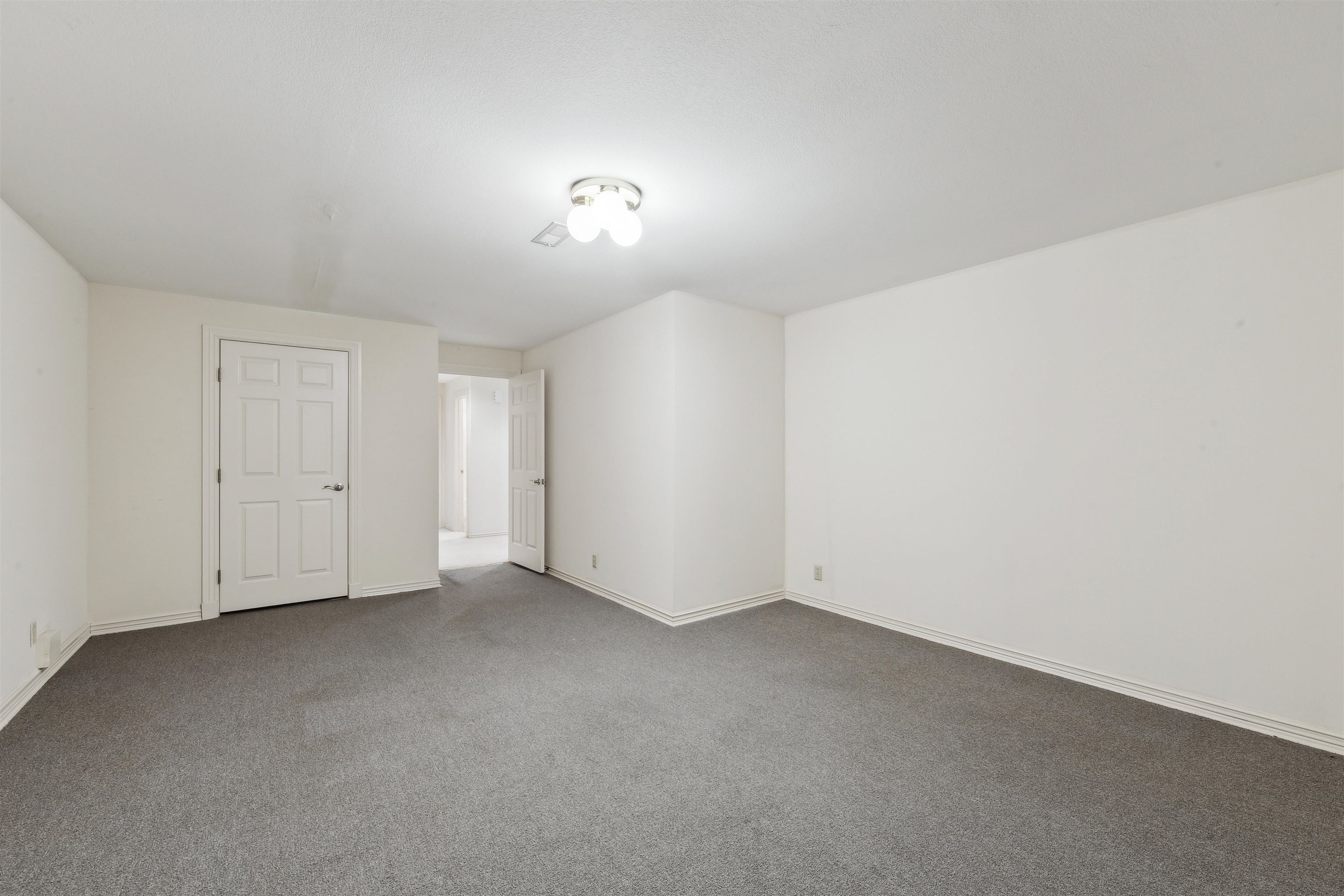 9130 E Woodspring St, Wichita, Virginia image 31