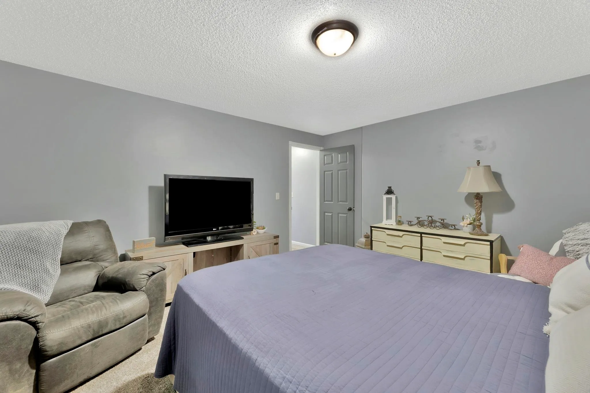 Clearwater, Kansas 67026, United States, 4 Bedrooms Bedrooms, ,3 BathroomsBathrooms,Residential,Active,248796