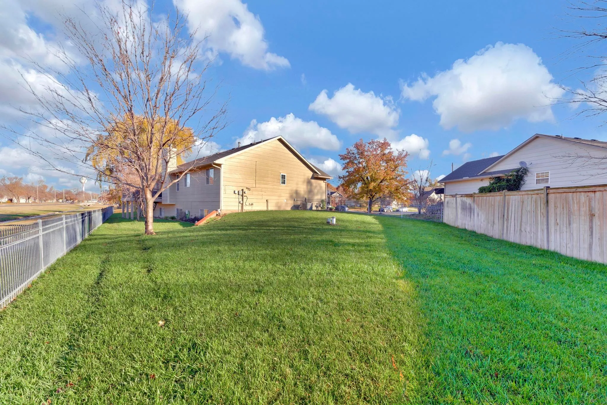 Clearwater, Kansas 67026, United States, 4 Bedrooms Bedrooms, ,3 BathroomsBathrooms,Residential,Active,248796