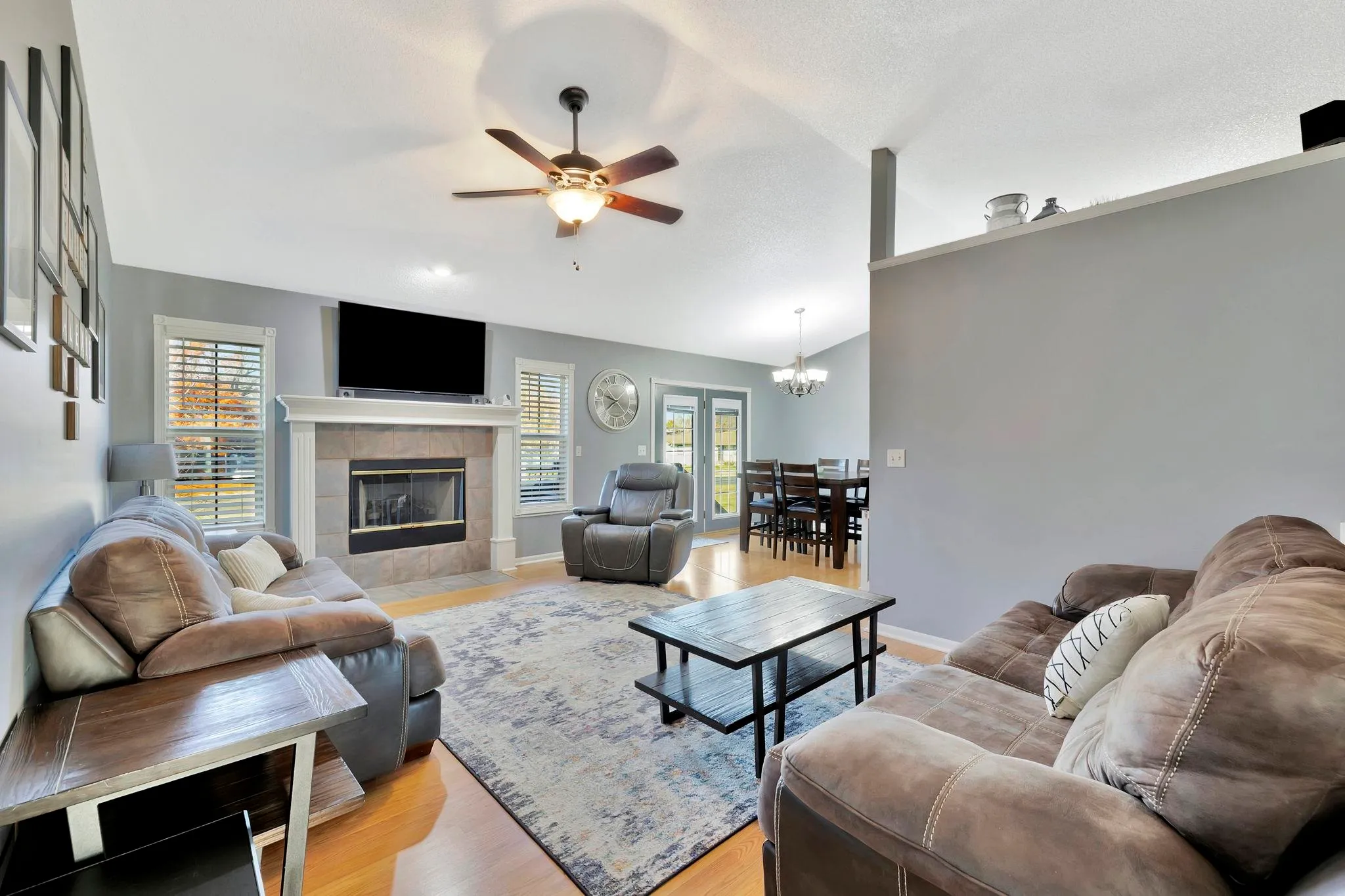 Clearwater, Kansas 67026, United States, 4 Bedrooms Bedrooms, ,3 BathroomsBathrooms,Residential,Active,248796