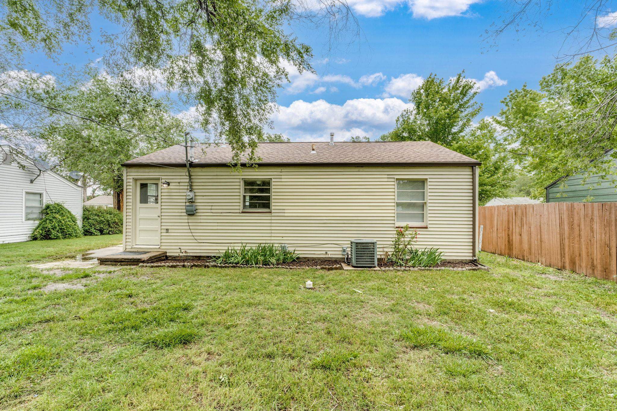 2427 S Everett St, Wichita, Virginia image 26