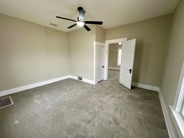 Newton, Kansas 67114, United States, 3 Bedrooms Bedrooms, ,2 BathroomsBathrooms,Residential,Active,228028