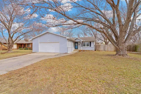1110 S Burrus St, Wichita, KS 67207 - MLS#: 651019