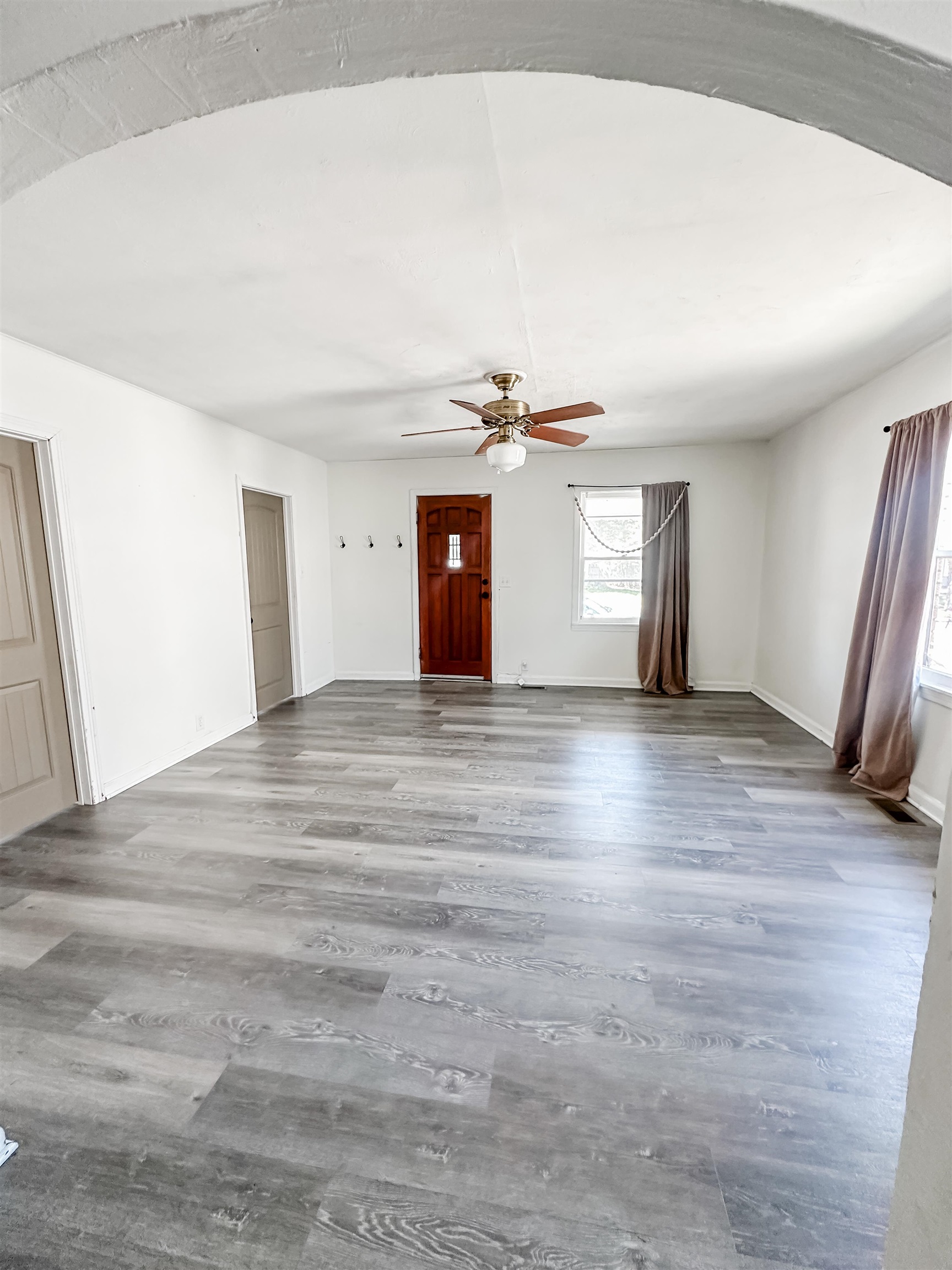 925 Sheridan St, Salina, Kansas image 2
